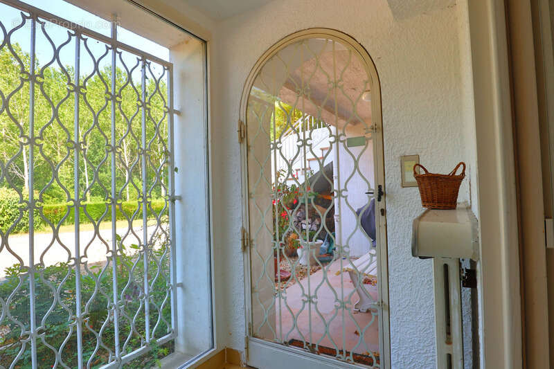 Maison à SAINT-BARTHELEMY-DE-VALS