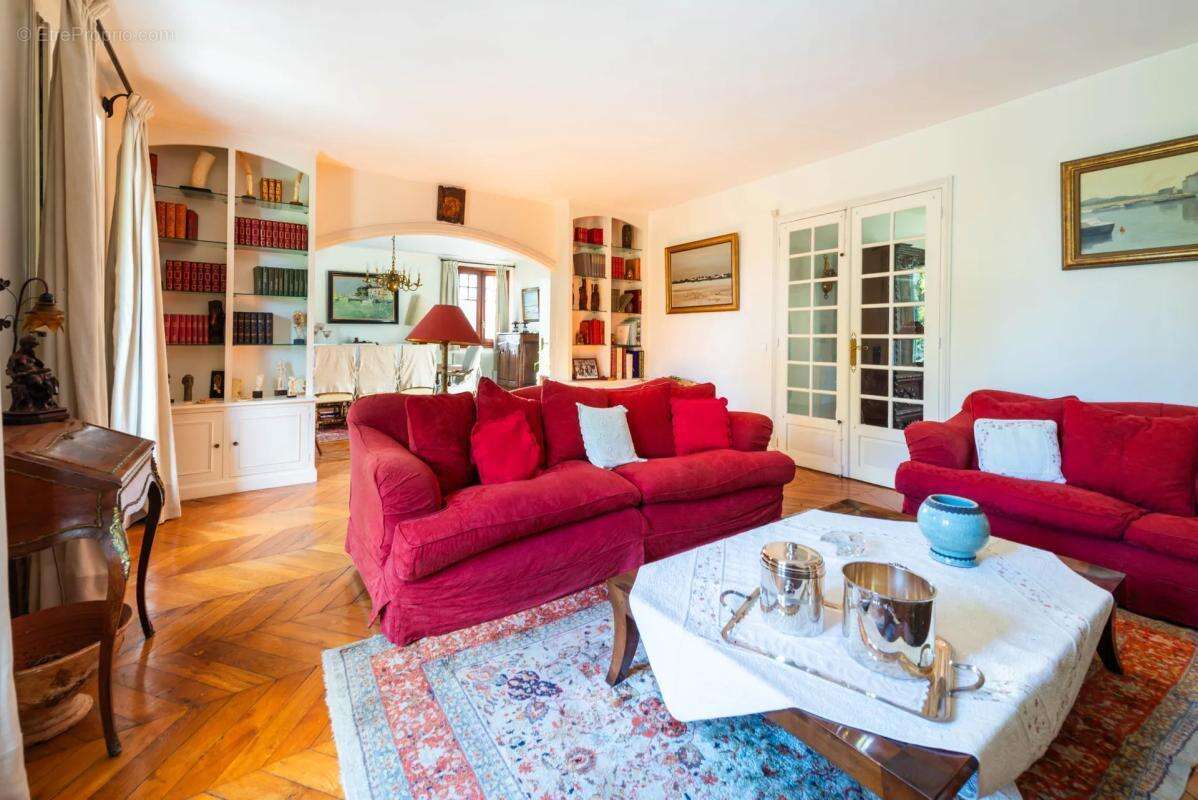 Maison à MAISONS-LAFFITTE