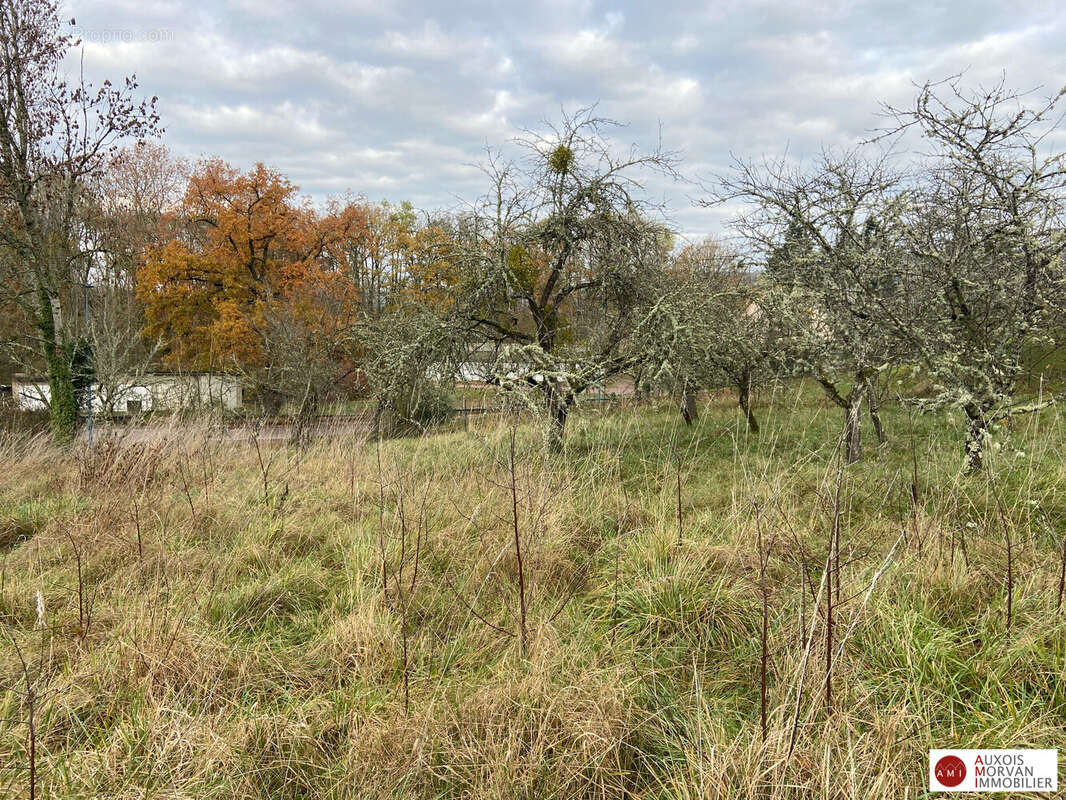 Terrain à SEMUR-EN-AUXOIS