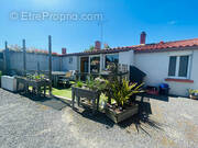 Maison à SAINT-MAIXENT-SUR-VIE