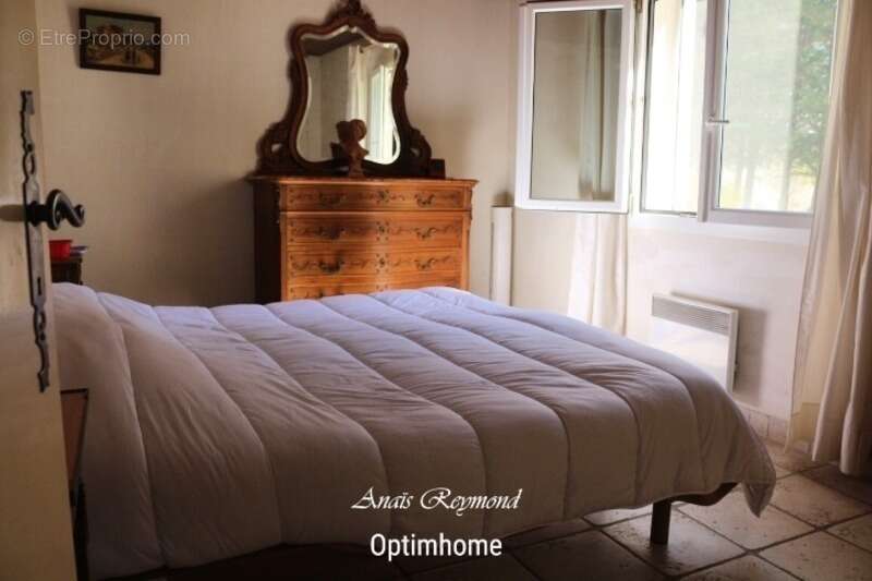 Maison à SAINT-GENIEZ