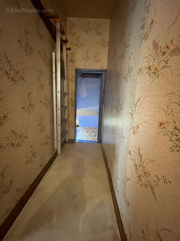 Maison à OSTRICOURT