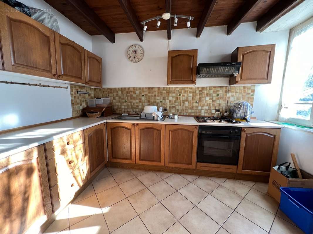 À saisir L’environnement et le charme de cette maison à la campa - photo 5