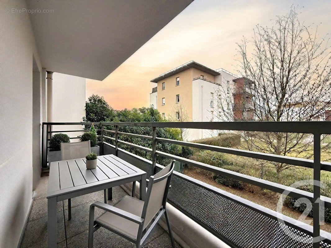 Appartement à LIEUSAINT