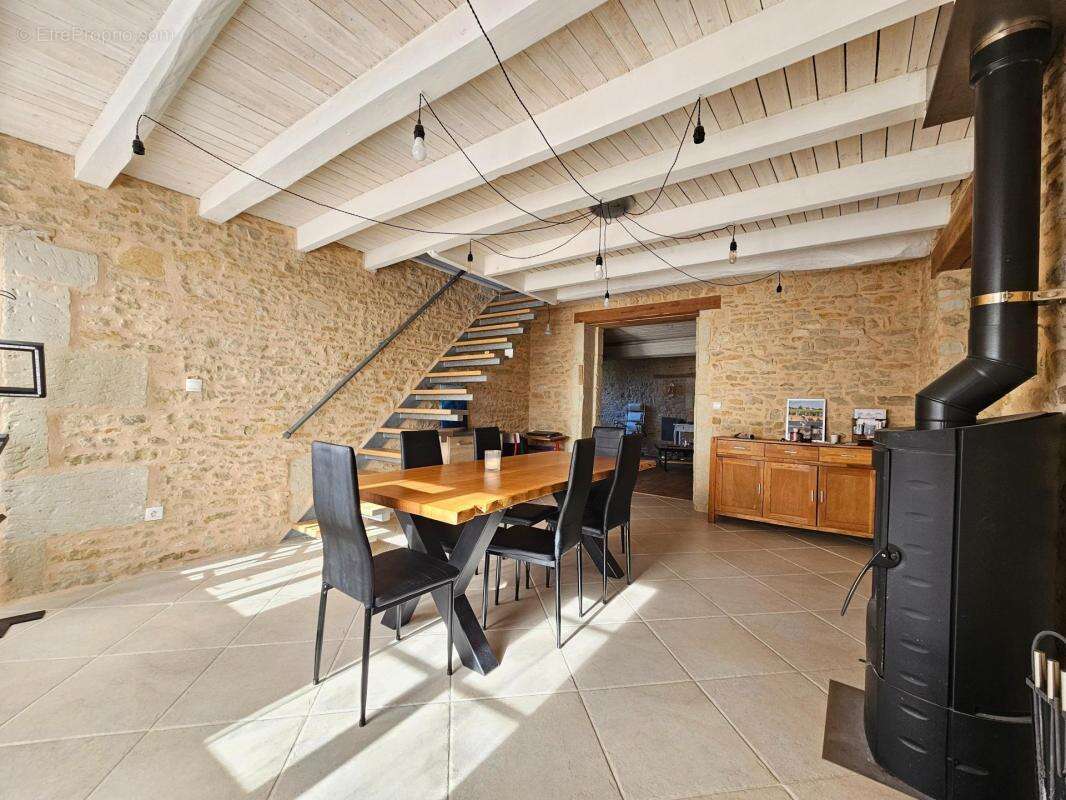 Maison à BRION-PRES-THOUET