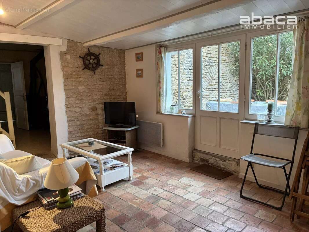 Maison à LES PORTES-EN-RE