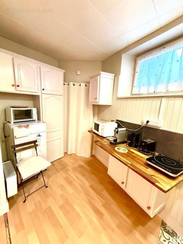   - Appartement à AX-LES-THERMES