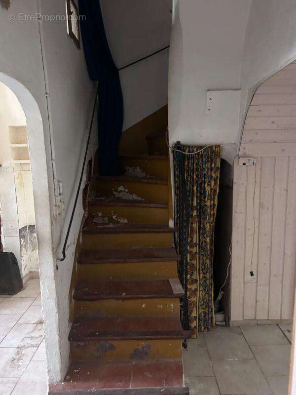 Maison à AZILLE