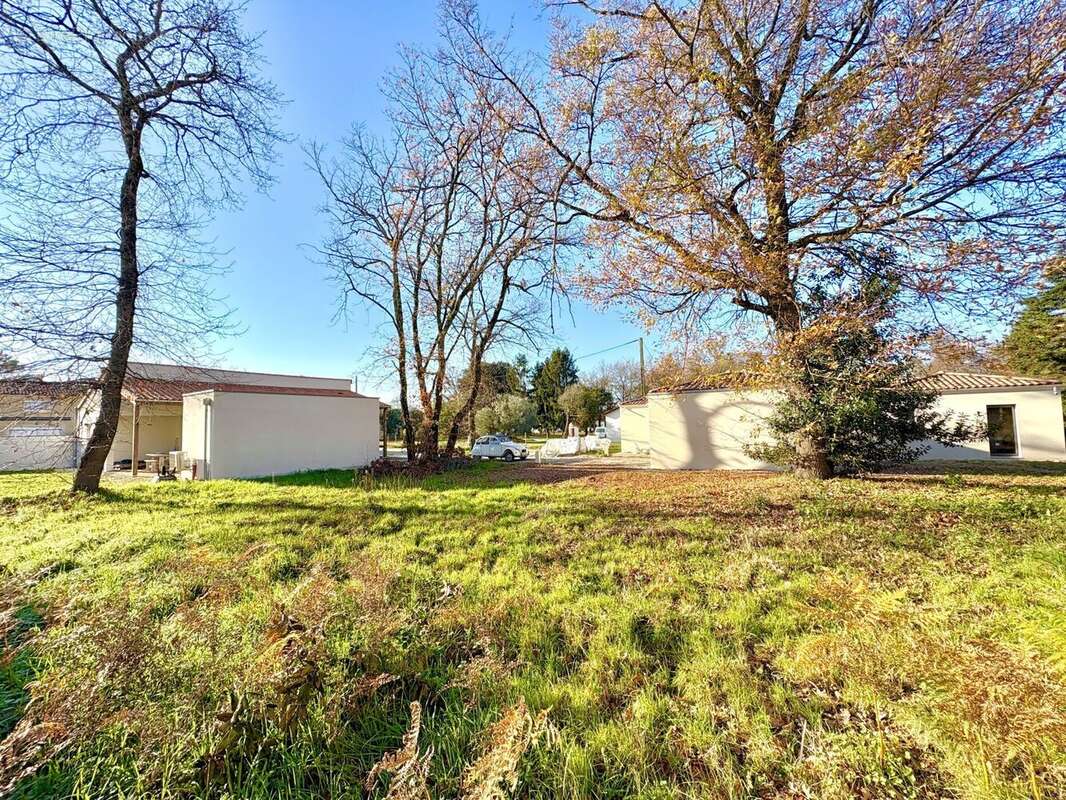 Terrain à LA TREMBLADE