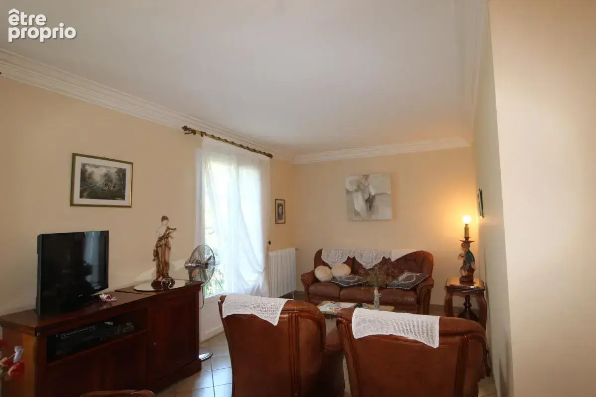 Maison familiale aux beaux volumes et grand terrain - photo 7