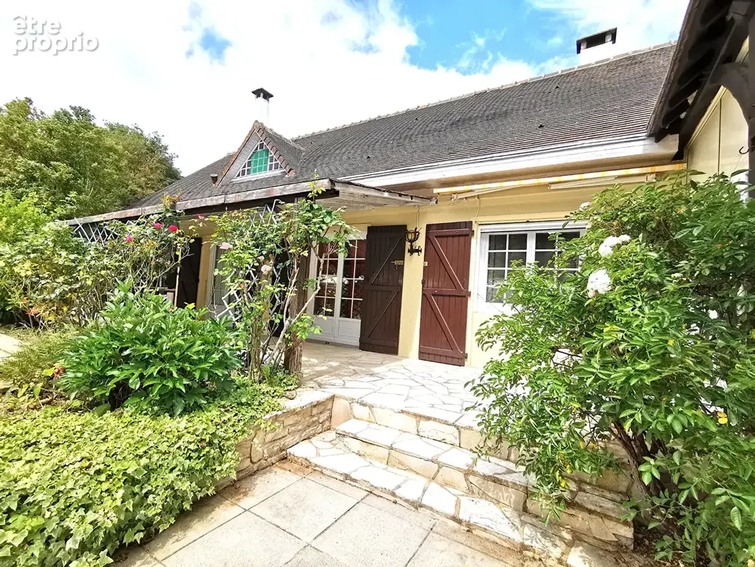 Photo Maison à Orgerus au prix de 799 000€