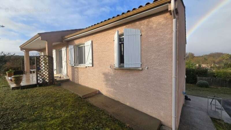 Maison à BELVEZE-DU-RAZES