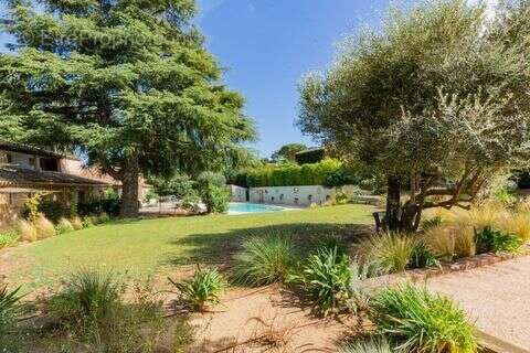 Maison à PLAN-DE-LA-TOUR