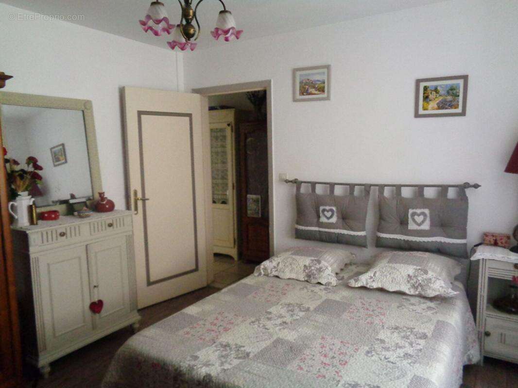 Maison à SAINT-BONNET-DE-MONTAUROUX