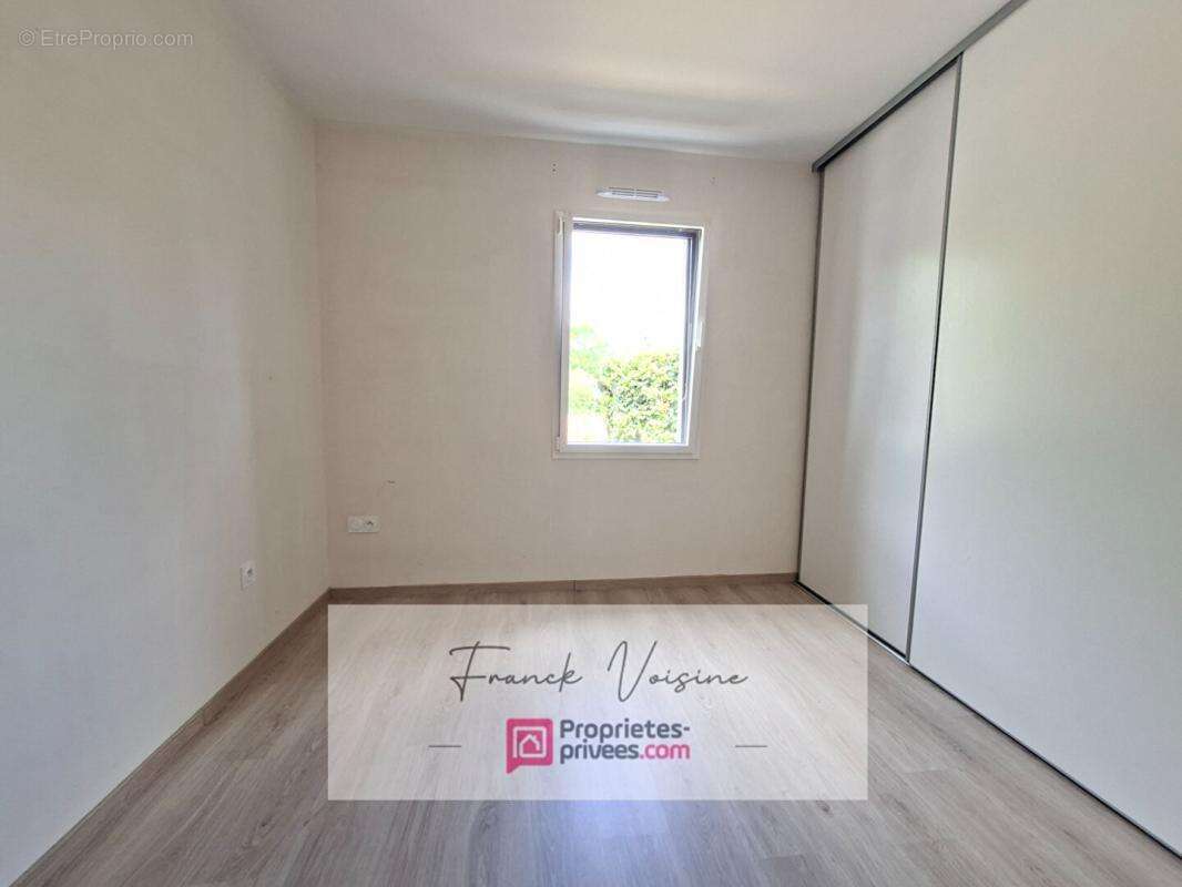 A VENDRE aux Herbiers, Maison de 84 m2 env avec 3 chambres sur une parcelle de 410 m2 - photo 3