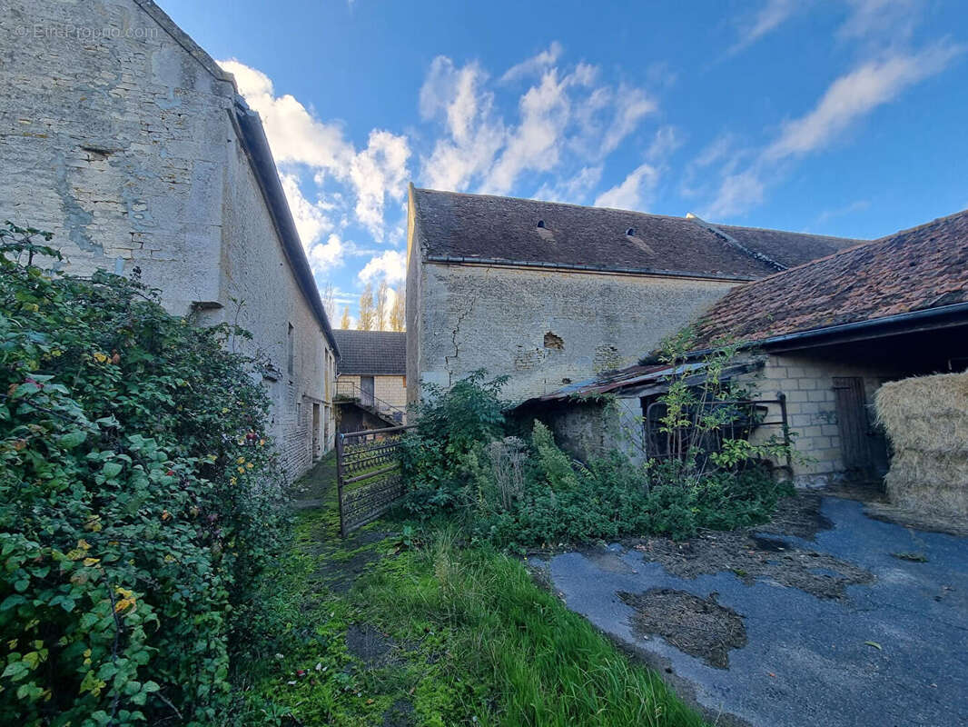 Maison à AMFREVILLE