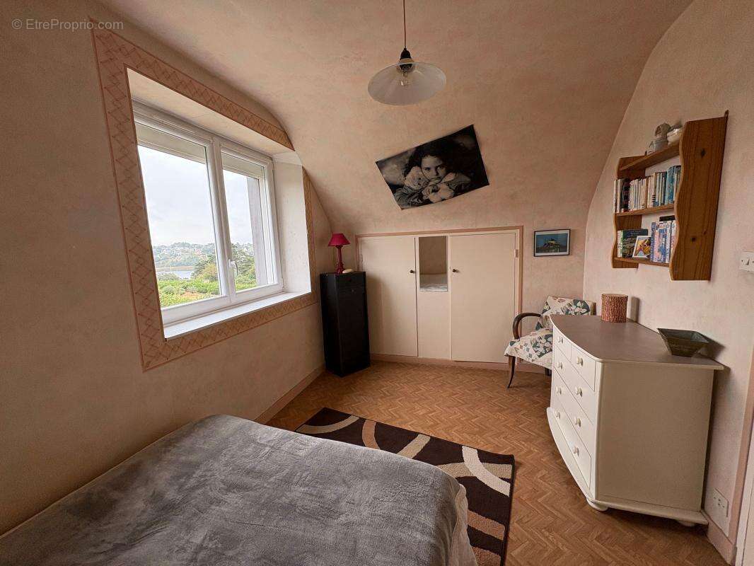 Maison à SAINT-PABU