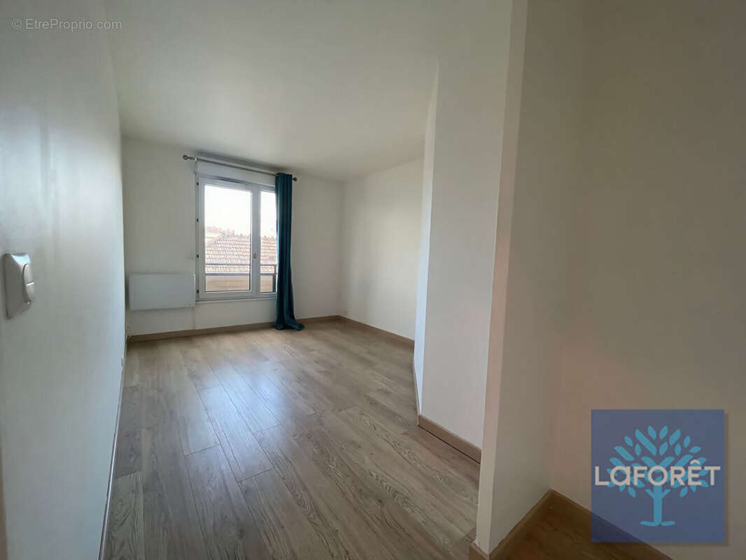 Appartement à VILLEMOMBLE