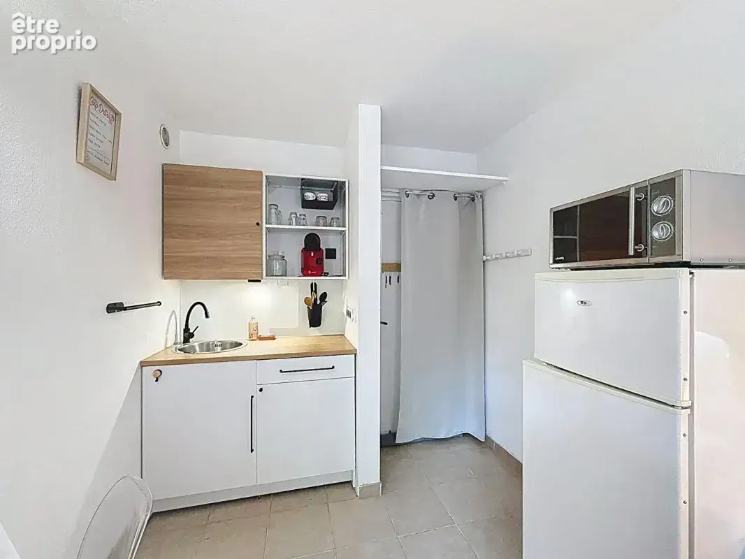 Appartement Greoux Les Bains / jardinet - photo 5