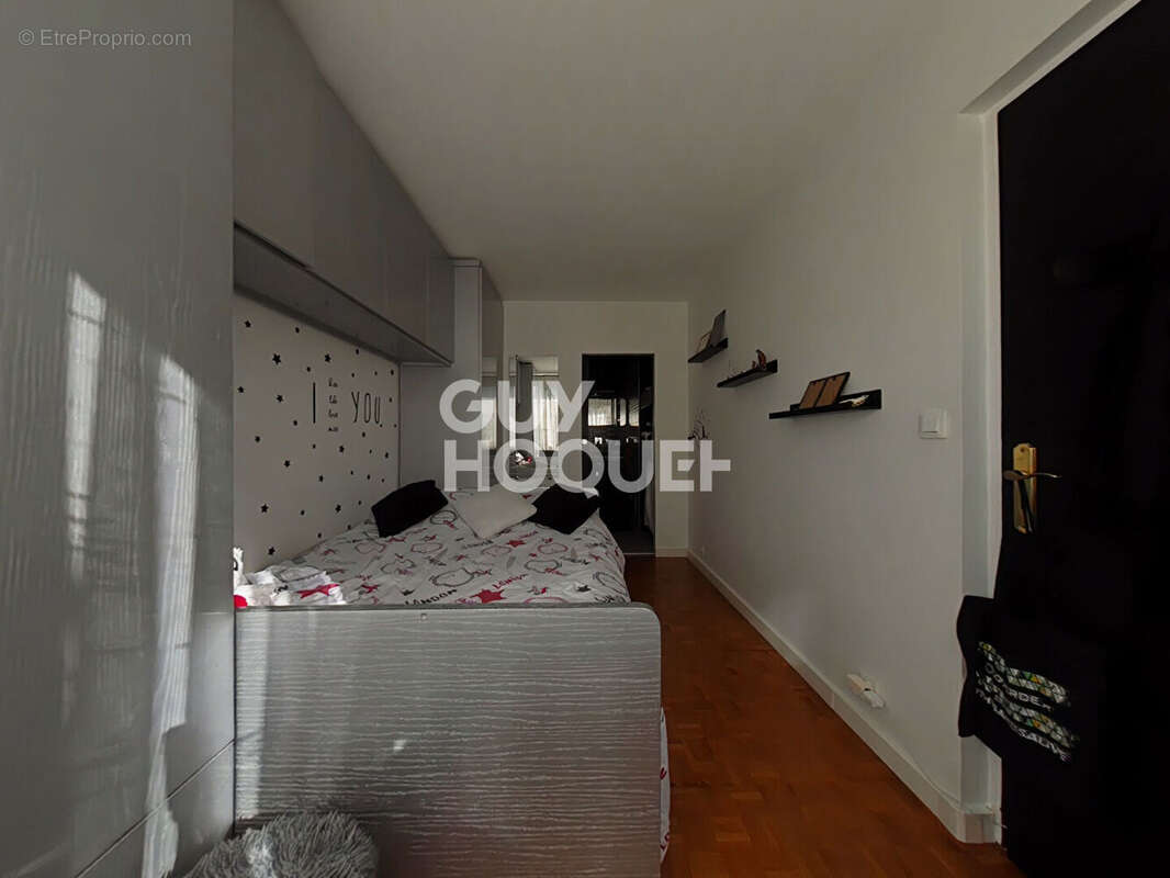 Appartement à FONTENAY-SOUS-BOIS