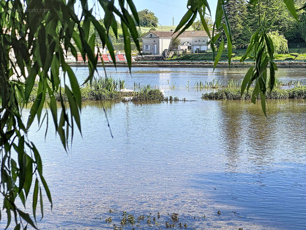 Maison à TOUVRE