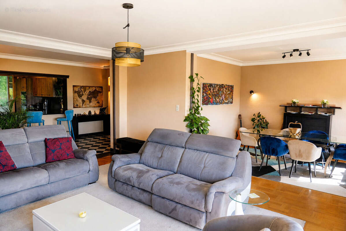 Appartement à CALUIRE-ET-CUIRE