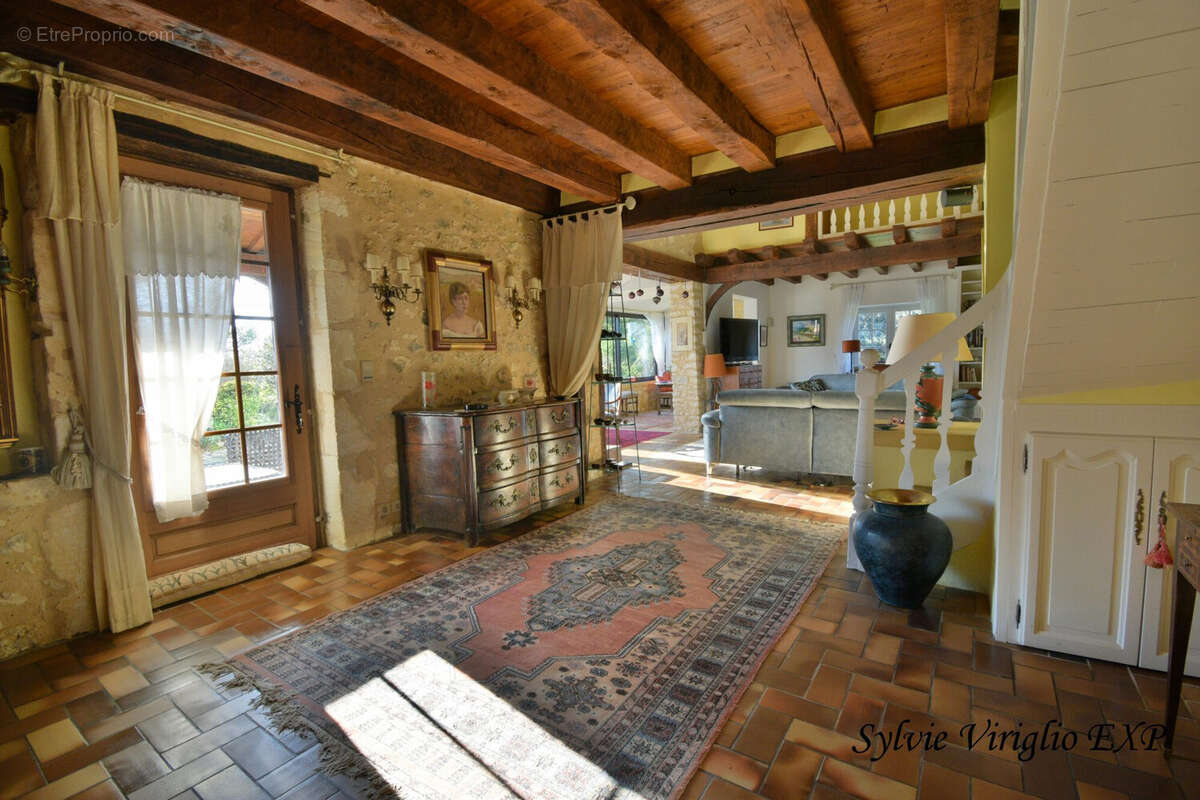 Maison à BEAUMONT-DU-PERIGORD