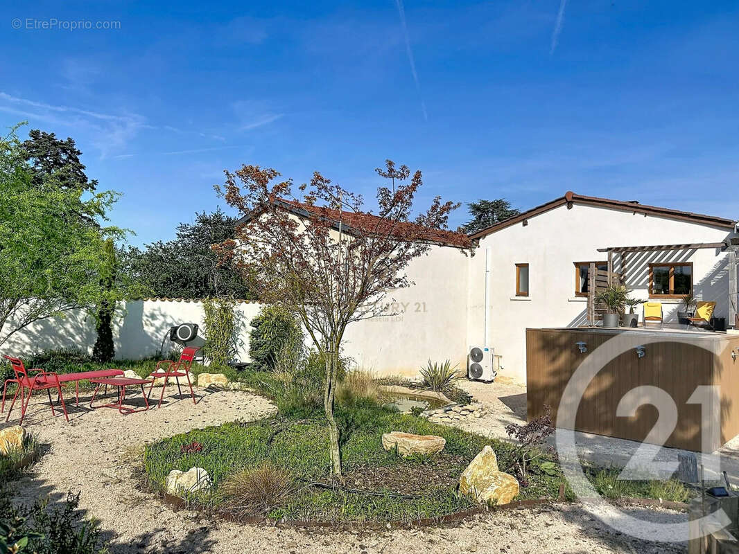 Maison à VOURLES