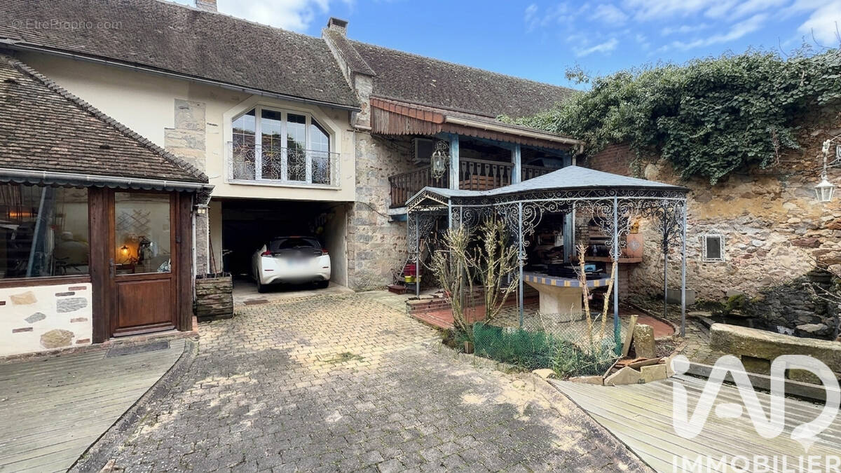Photo 1 - Maison à CHALAUTRE-LA-GRANDE