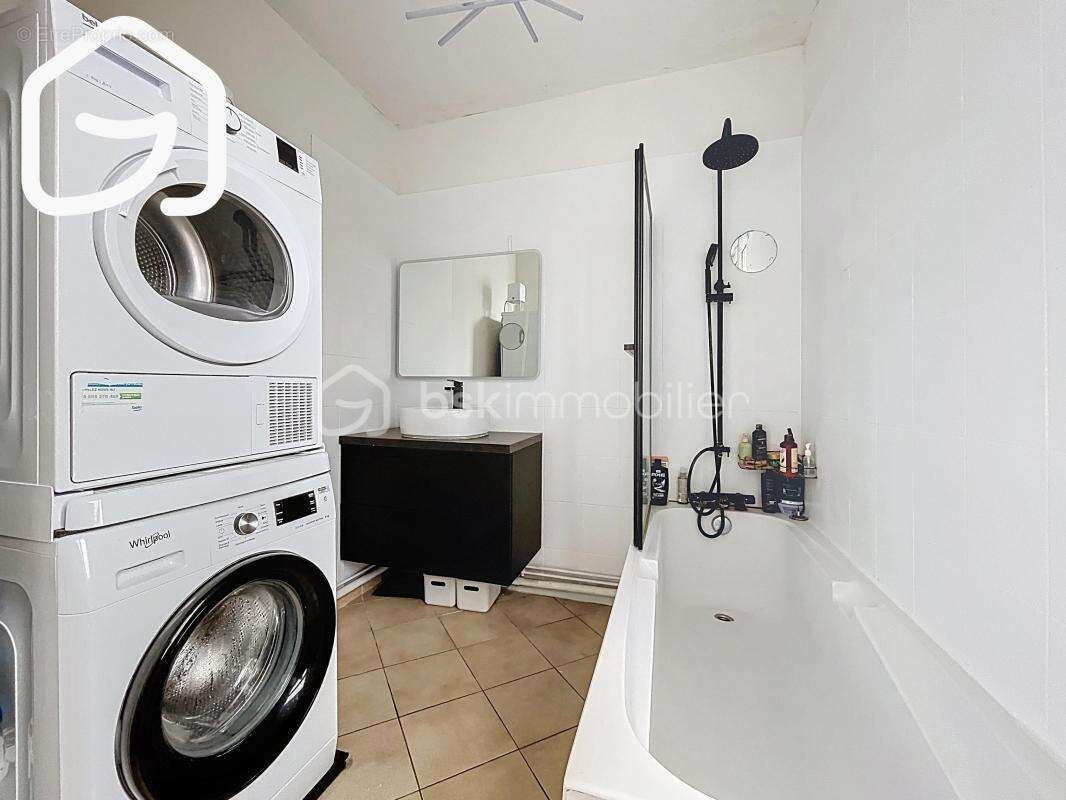 Maison à SAINT-ETIENNE-DU-ROUVRAY