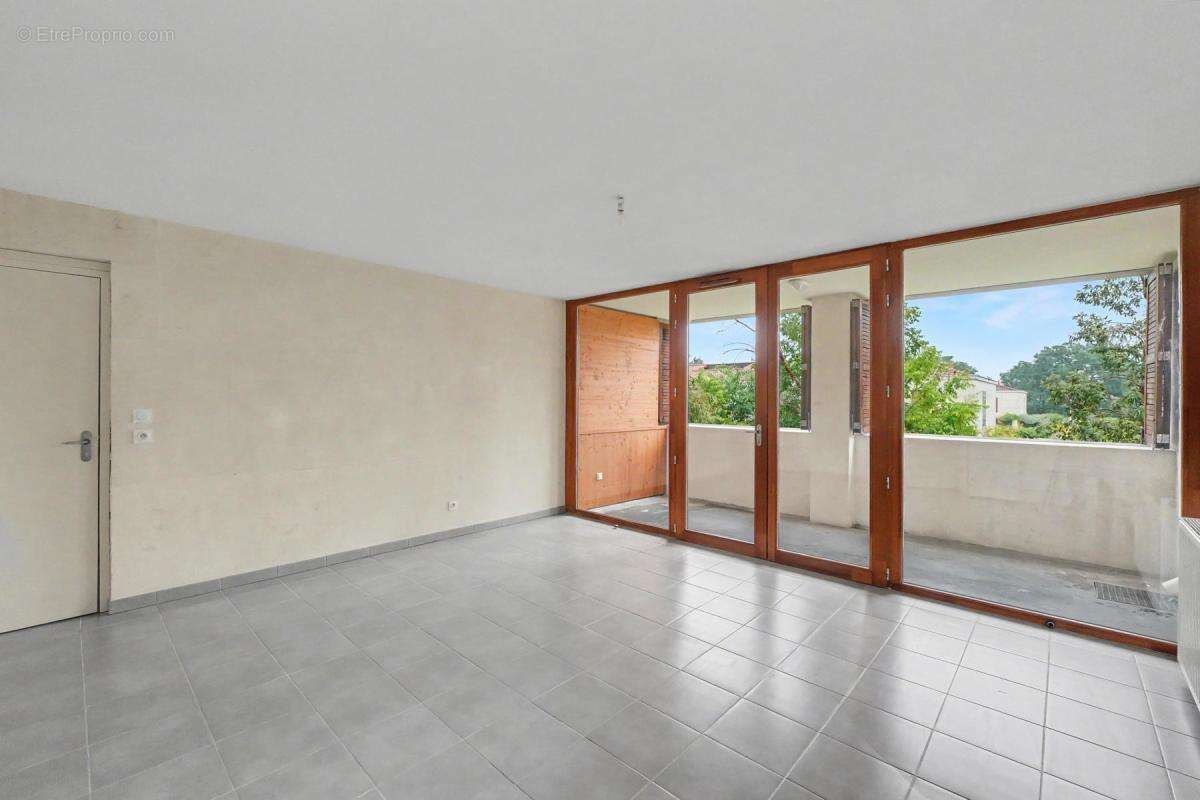 Appartement à CORNEBARRIEU