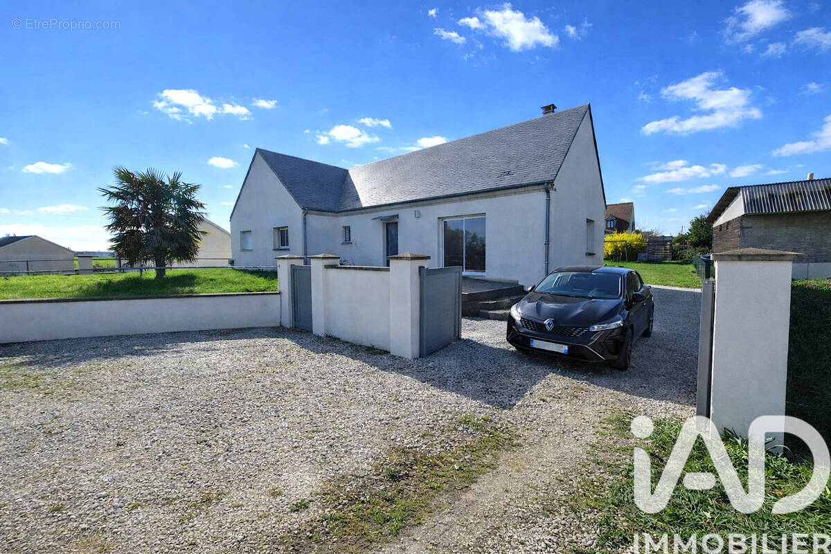 Photo 1 - Maison à CORQUILLEROY
