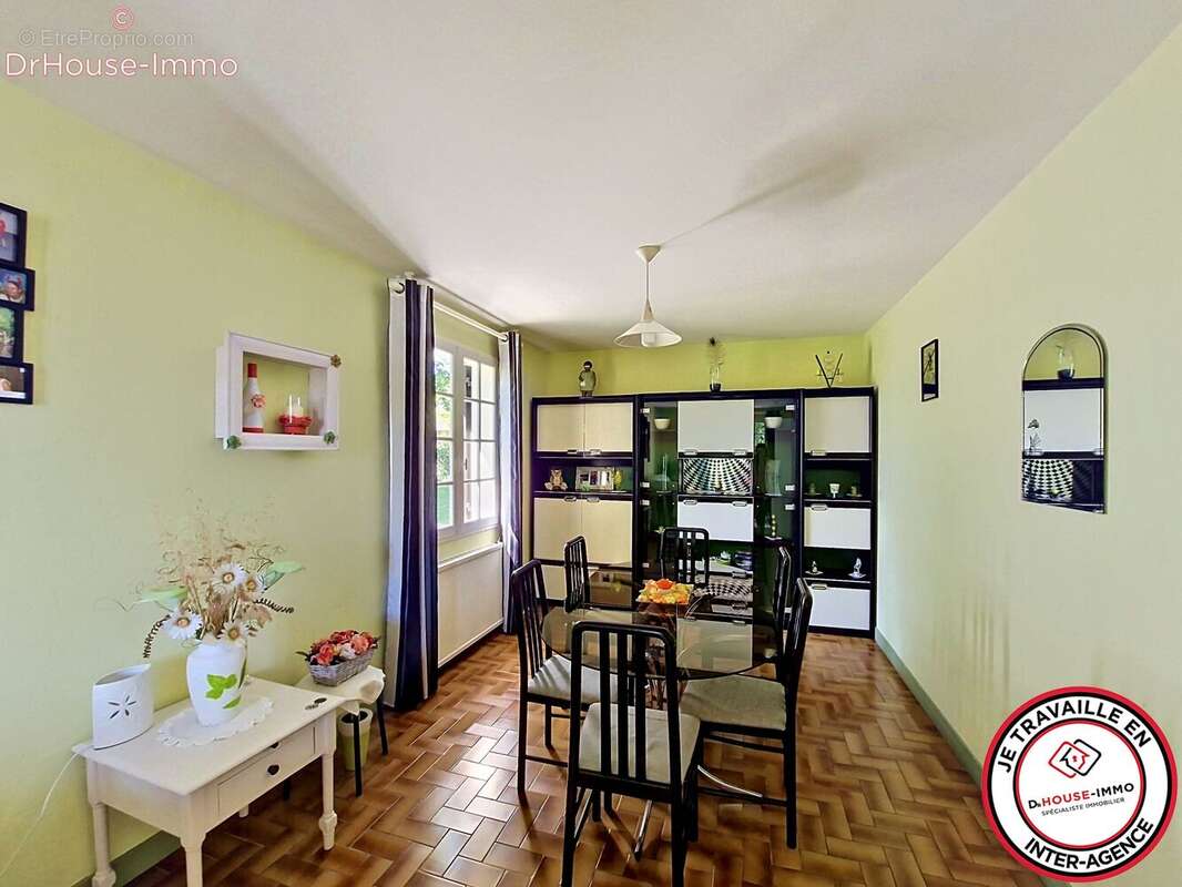 Maison 106 m² à Chauray  - photo 16