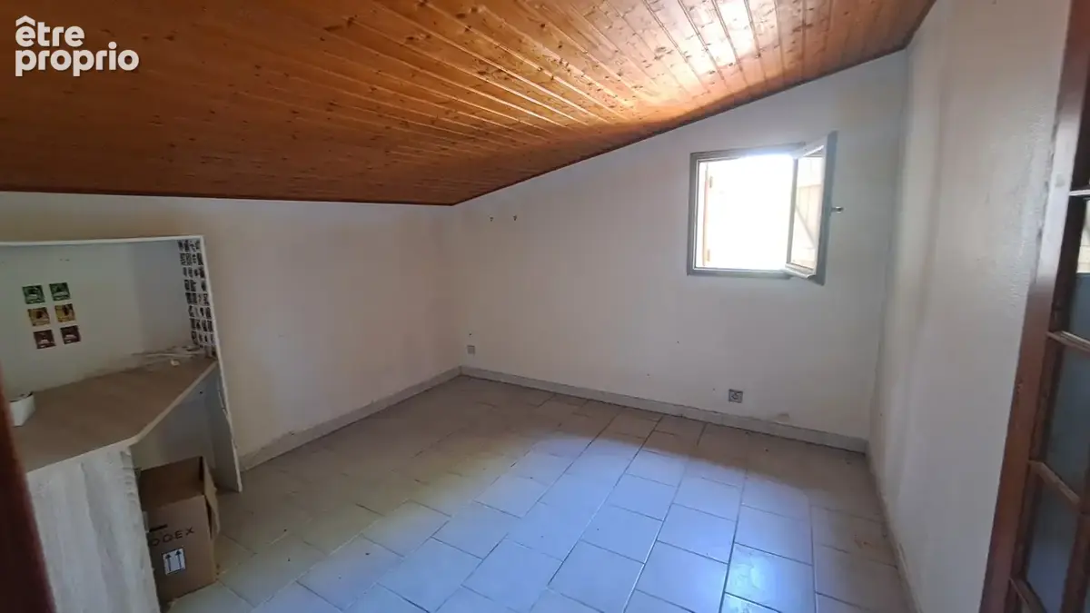 Ensemble immobilier de 4 logements en pierres sur une parcelle de 3109 m2. IDEAL INVESTISSEMENT LOCATIF. - photo 14