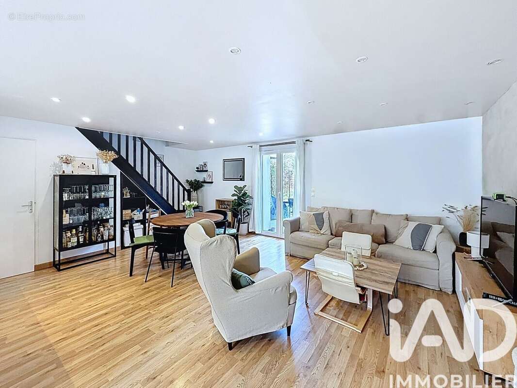 Photo 4 - Maison à COULOMMIERS