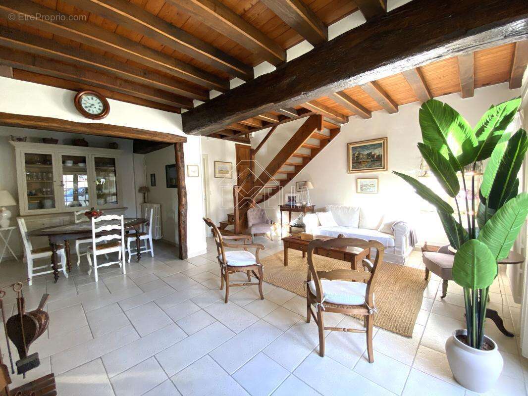 Maison à PERDREAUVILLE