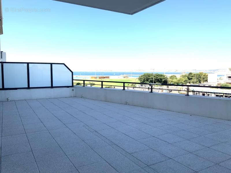 Appartement à MARSEILLE-8E