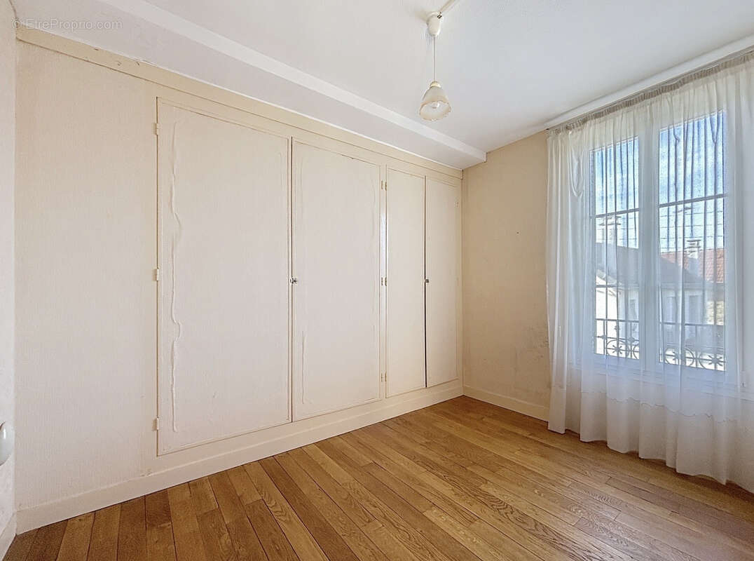 Maison à COULOMMIERS