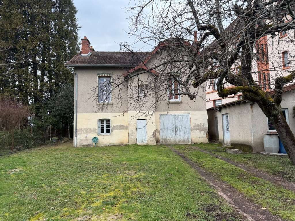 Maison à MONTCHANIN