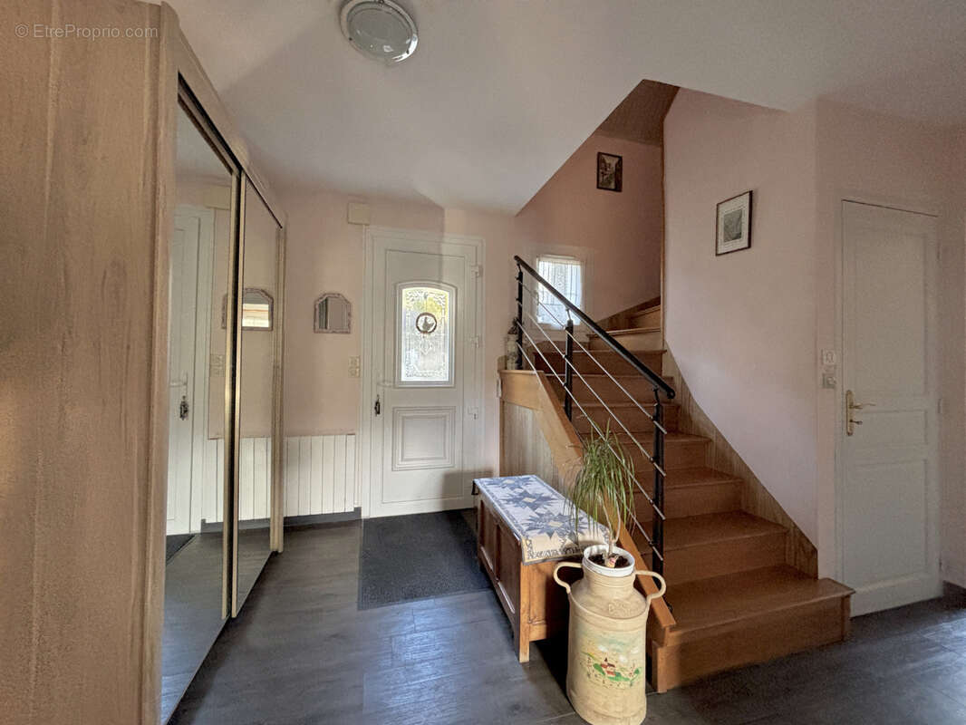 Maison à COLOMBIERS-SUR-SEULLES