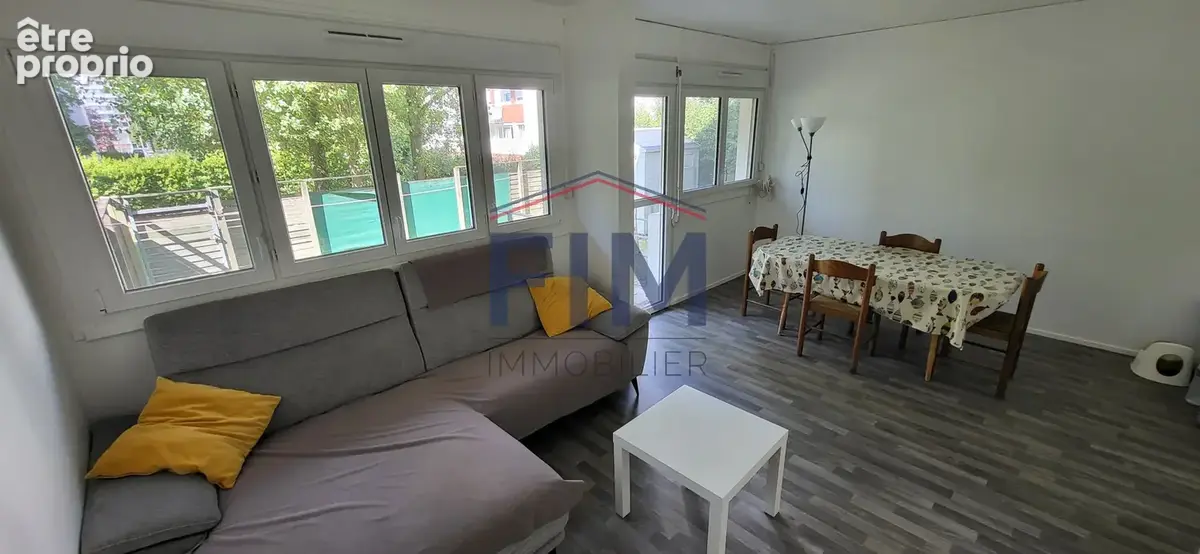 Appartement à GREGES