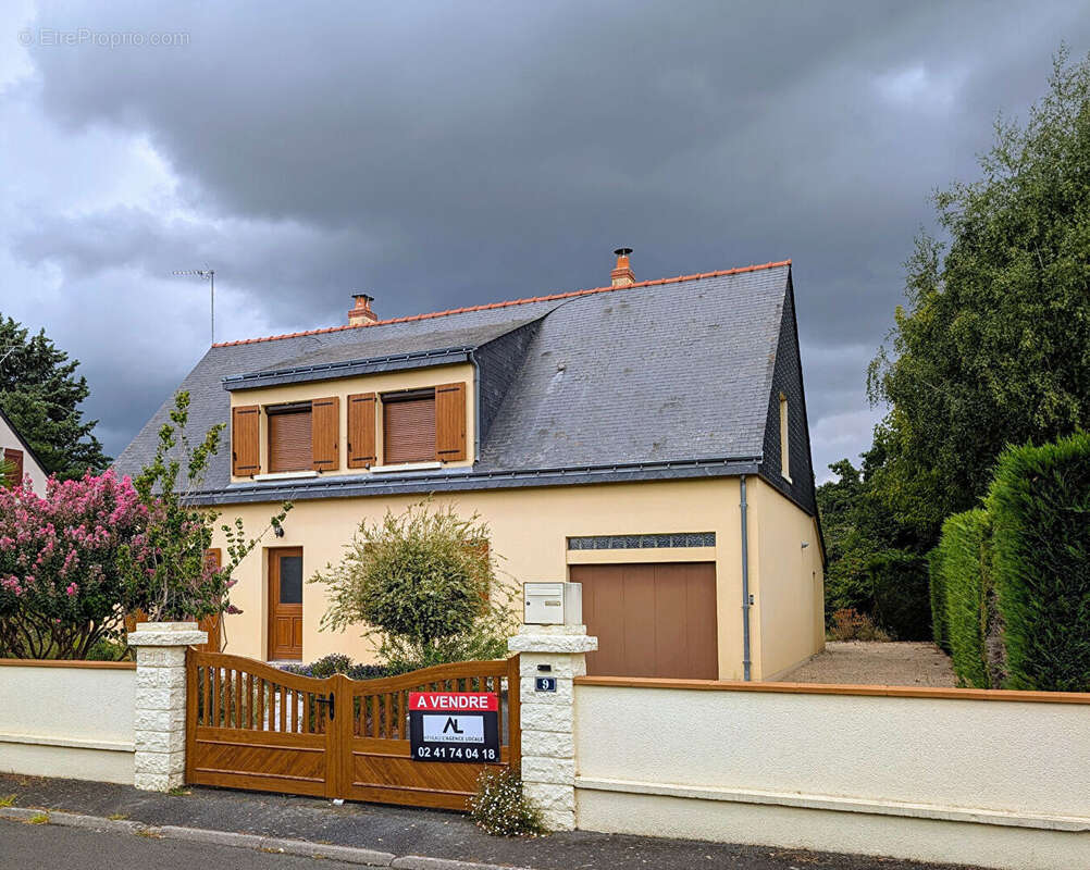 Maison à LES PONTS-DE-CE