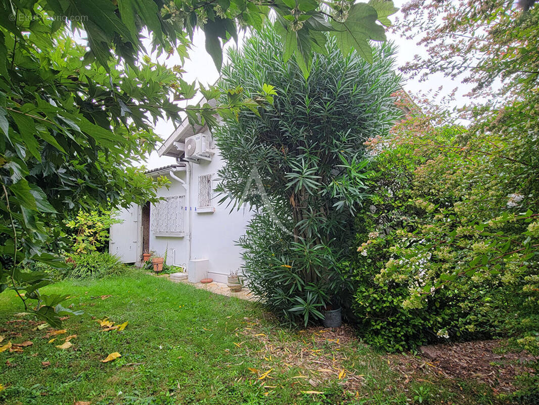 Maison à LE BOUSCAT