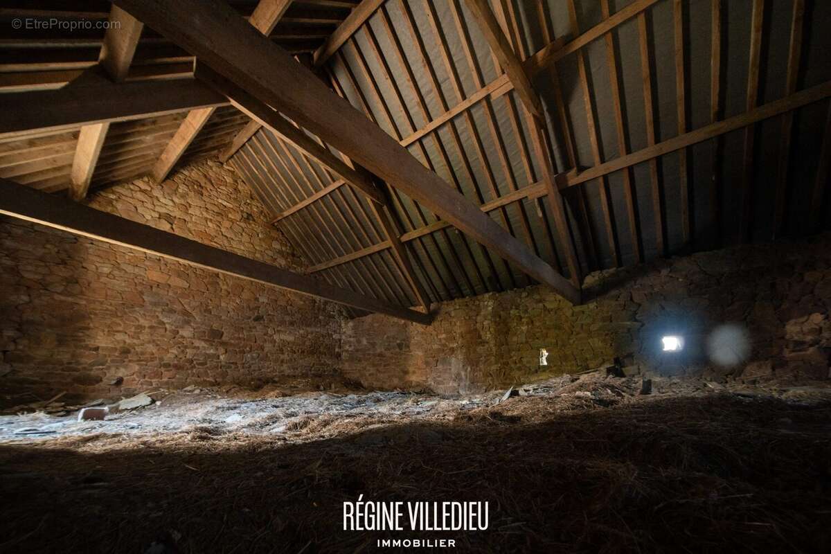 Maison à DIGULLEVILLE