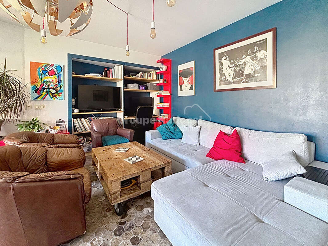 Appartement à LE CANNET