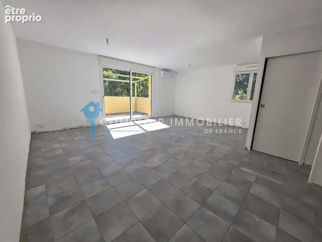 Dpt Hérault (34) Prades Le Lez, Appartement T2 de 47m2 avec terrasse, vue dégagée, expo sud, 1 stationnement - photo 6