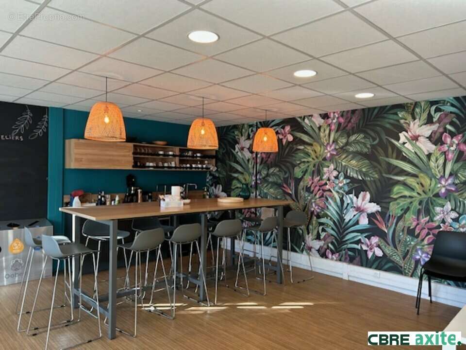 Commerce 465 m² à Meylan  - photo 3