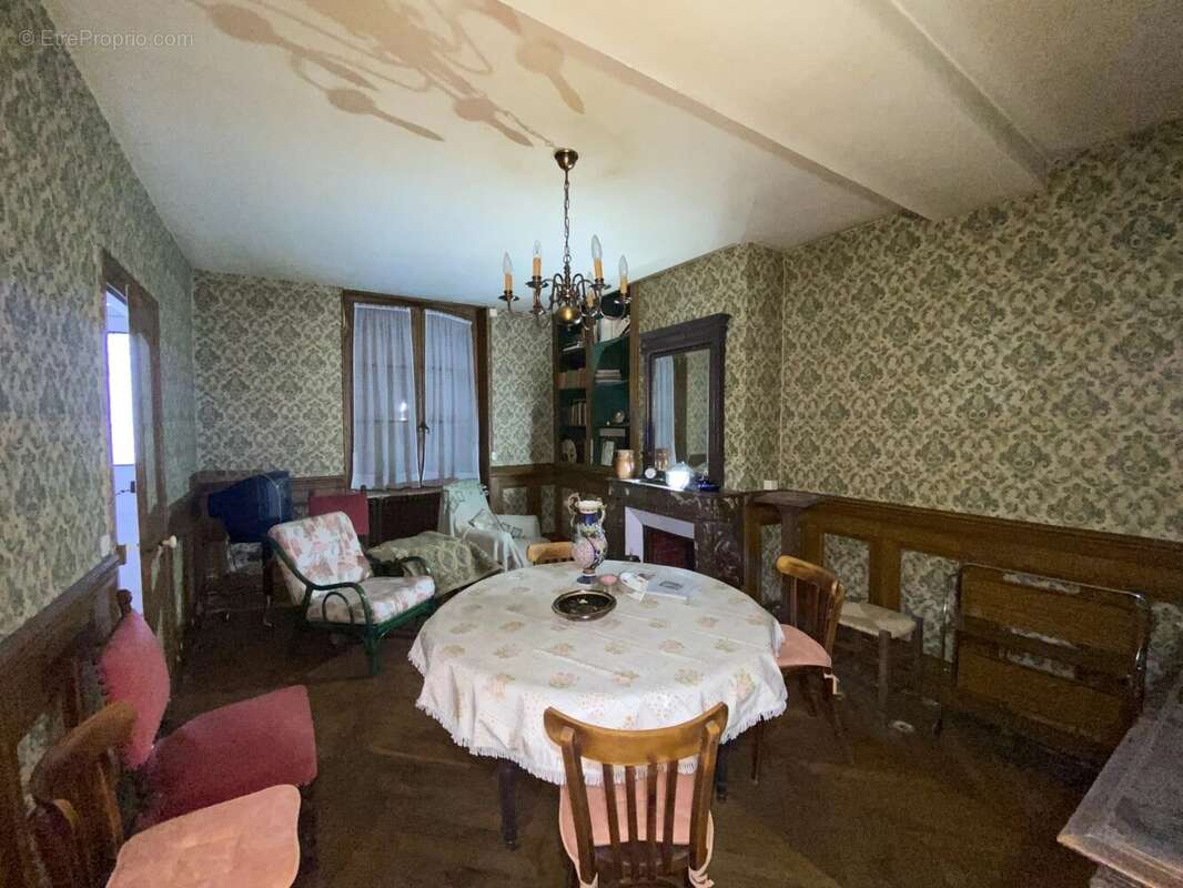 Maison à DAMMARIE-SUR-LOING