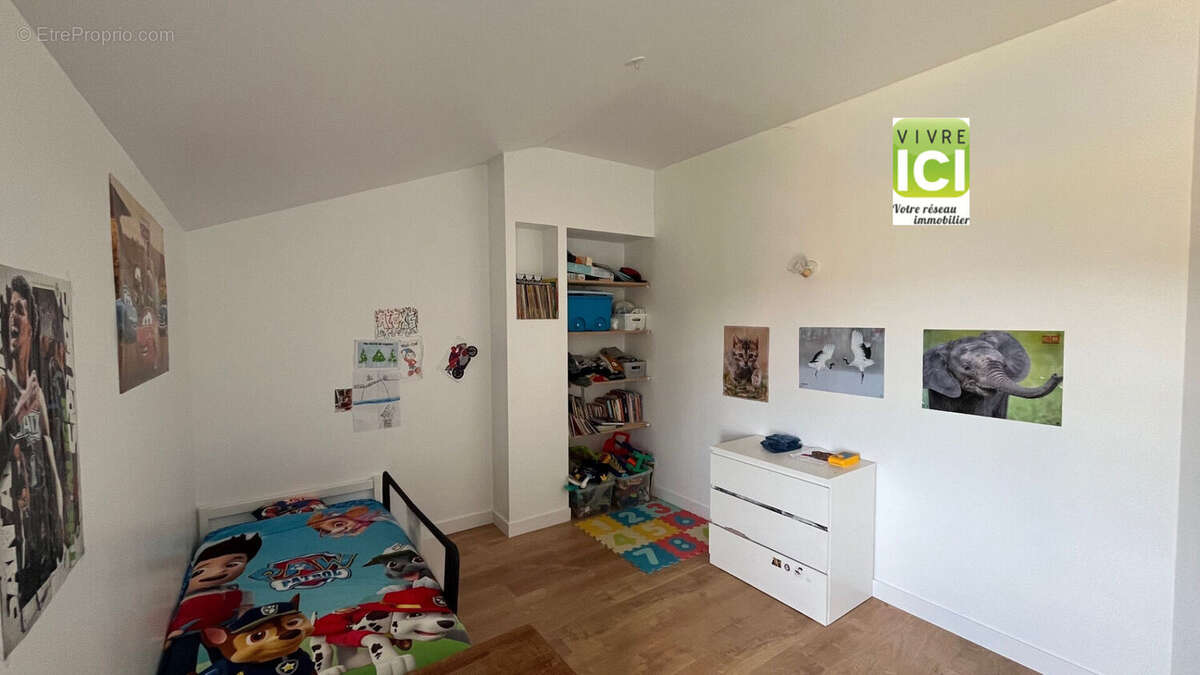 Maison à LA CHAPELLE-BASSE-MER