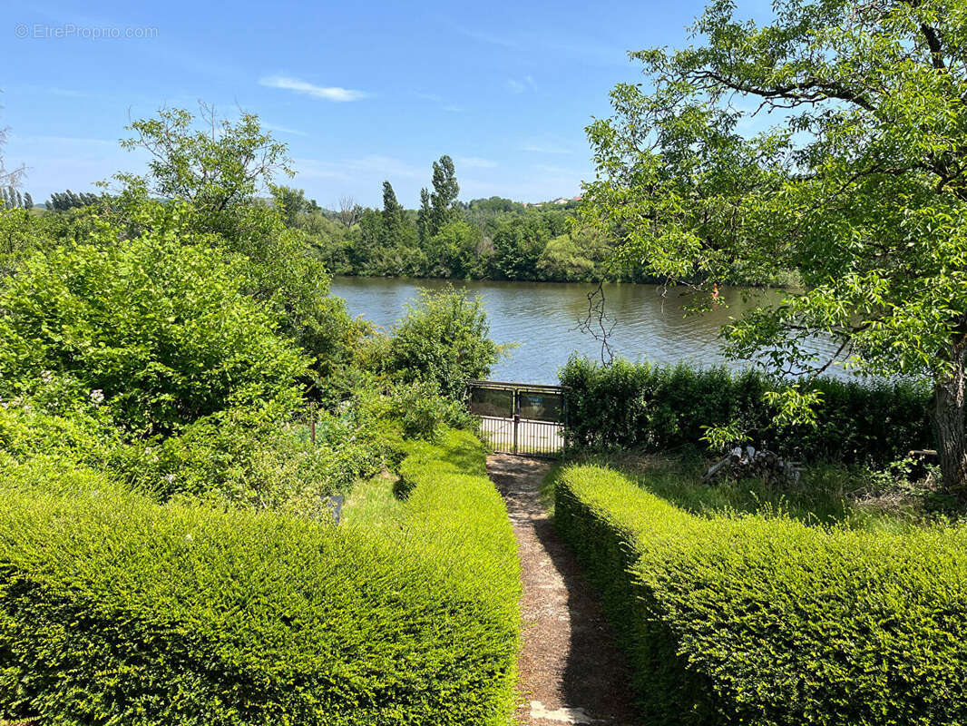 Maison à BERG-SUR-MOSELLE